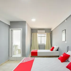 4* Hotel Oyo Boneville,